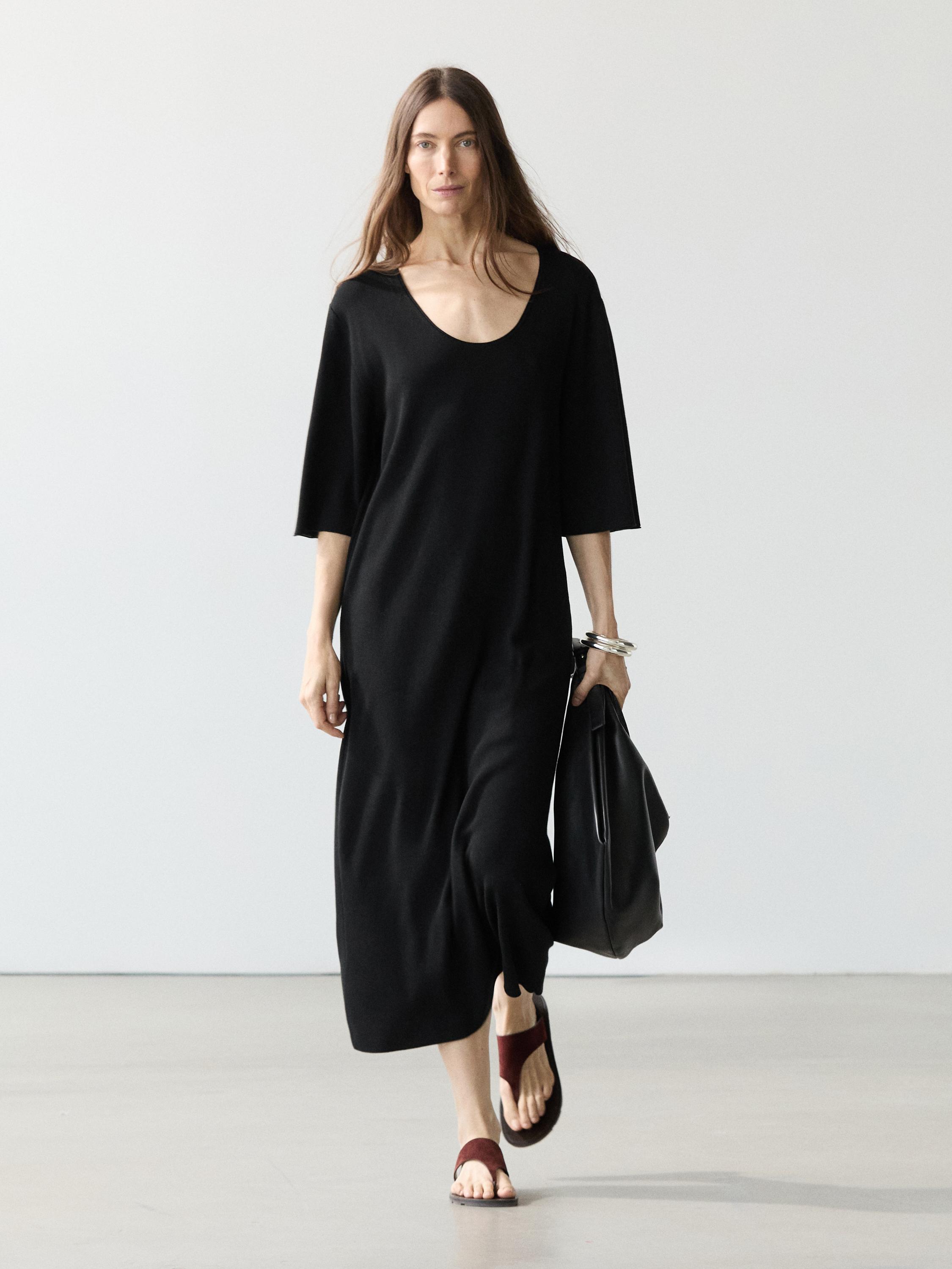 Robe midi détail manches